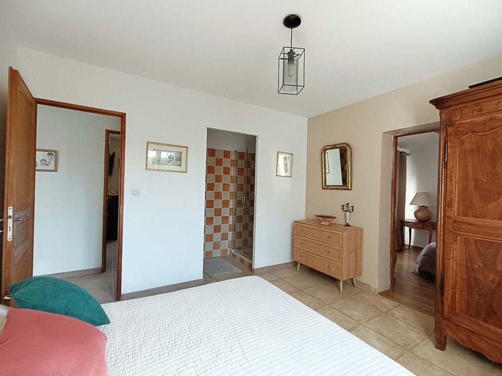 � vendre  Villa Fontvieille (13990)