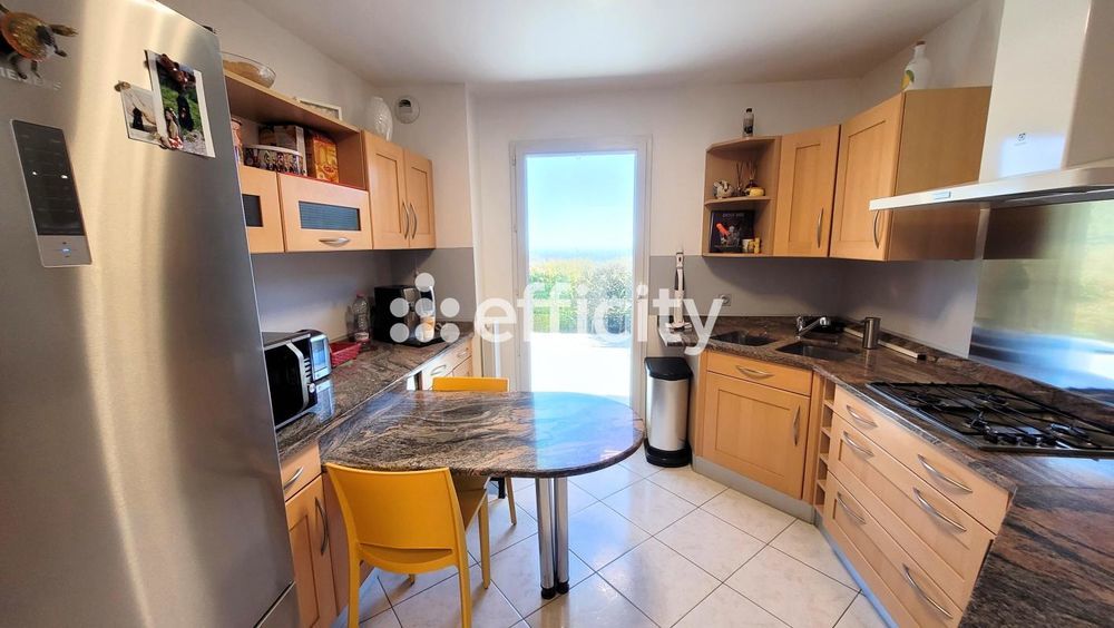 � vendre  Villa �ze (06360)