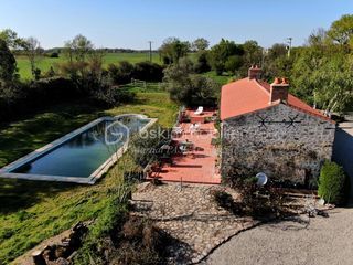  Maison � vendre 7 pi�ces 200 m�