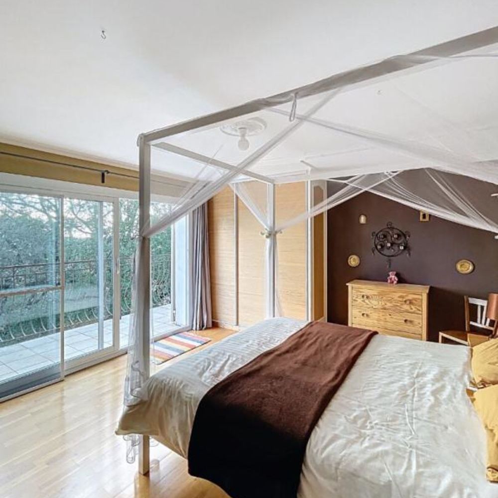 � vendre  Villa Pourri�res (83910)