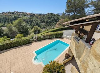  Villa � vendre 5 pi�ces 175 m�