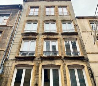  Immeuble � vendre 8 pi�ces 225 m�