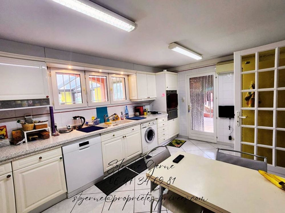 � vendre  Propri�t�/ch�teau Marseillan (34340)