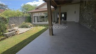  Propri�t�/ch�teau � vendre 7 pi�ces 261 m�