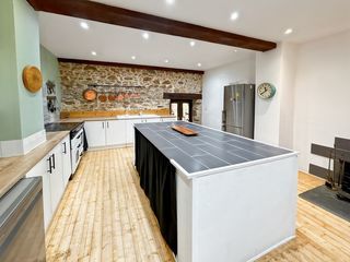  Propri�t�/ch�teau � vendre 8 pi�ces 274 m�