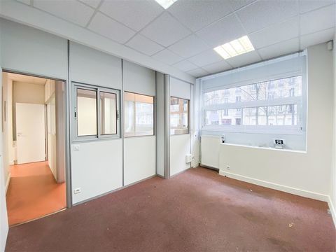 A deux pas de la Place de la Nation, bureaux avec acc&egrave;s ind&eacute;pendant sur rue, ERP/PMR 4900 75012 Paris