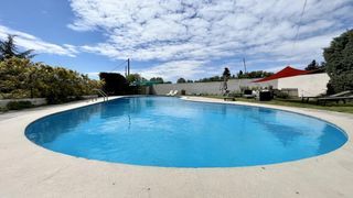  Villa � vendre 15 + pi�ces 600 m�