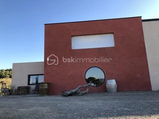  Immeuble � vendre 2 pi�ces 700 m�