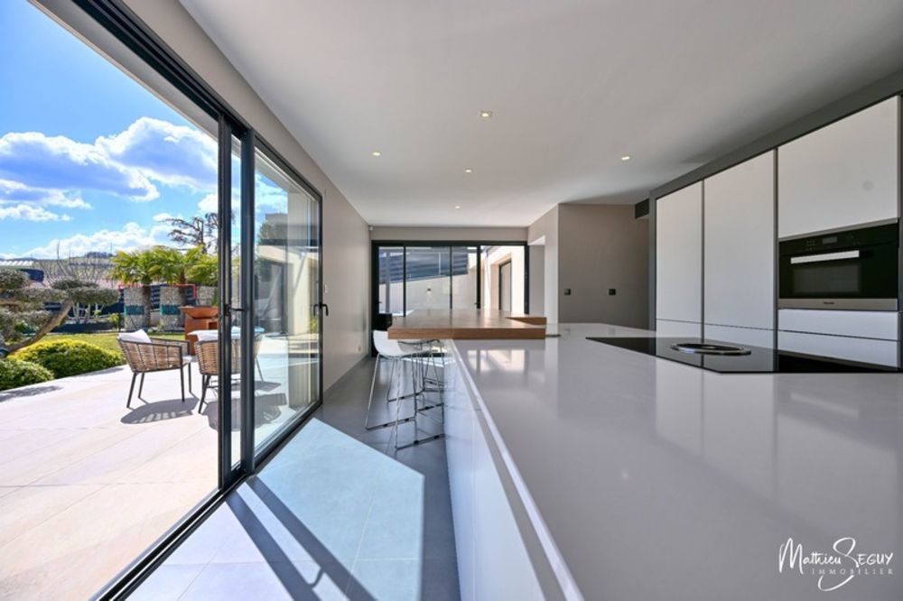 � vendre  Propri�t�/ch�teau Thurins (69510)