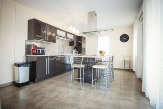  Villa � vendre 6 pi�ces 165 m�