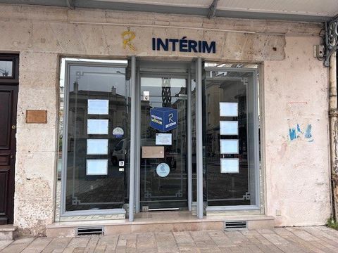 A LOUER - LOCAL TYPE BUREAUX 910 71100 Chalon sur saone