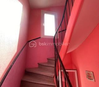  Immeuble � vendre 10 pi�ces 130 m�