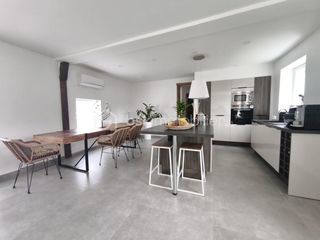  Maison � vendre 5 pi�ces 140 m�