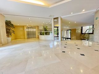  Parking / Garage � vendre 