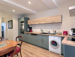  Immeuble � vendre 6 pi�ces 175 m�