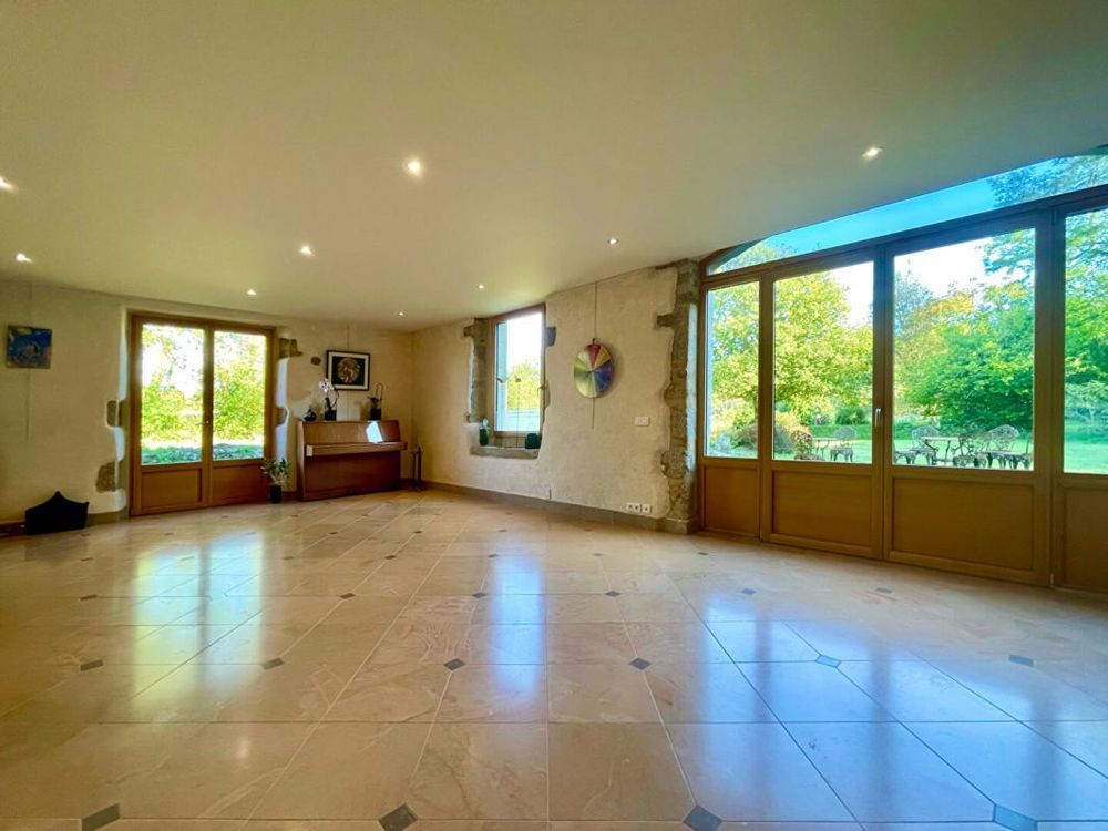 � vendre  Propri�t�/ch�teau Quimper (29000)