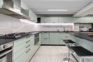  Maison � vendre 9 pi�ces 205 m�