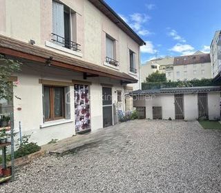  Immeuble � vendre 13 pi�ces 254 m�