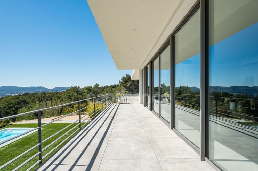 � vendre  Propri�t�/ch�teau Ceyreste (13600)