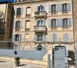  Immeuble � vendre 15 + pi�ces 400 m�