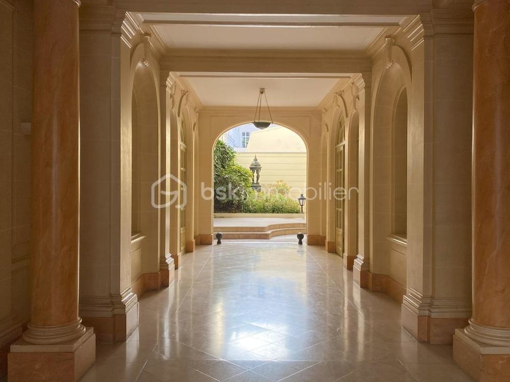 � vendre  Appartement Paris 8