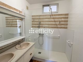  Appartement � vendre 4 pi�ces 77 m�