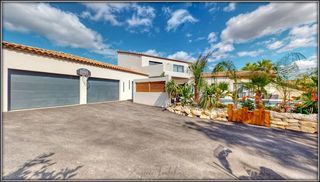  Villa � vendre 5 pi�ces 254 m�