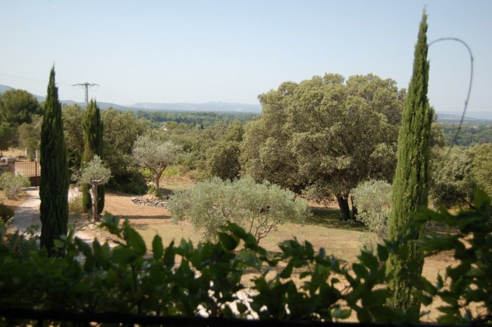 � vendre  Maison Lagnes (84800)