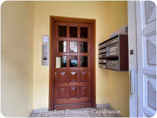  Immeuble � vendre 10 pi�ces 200 m�