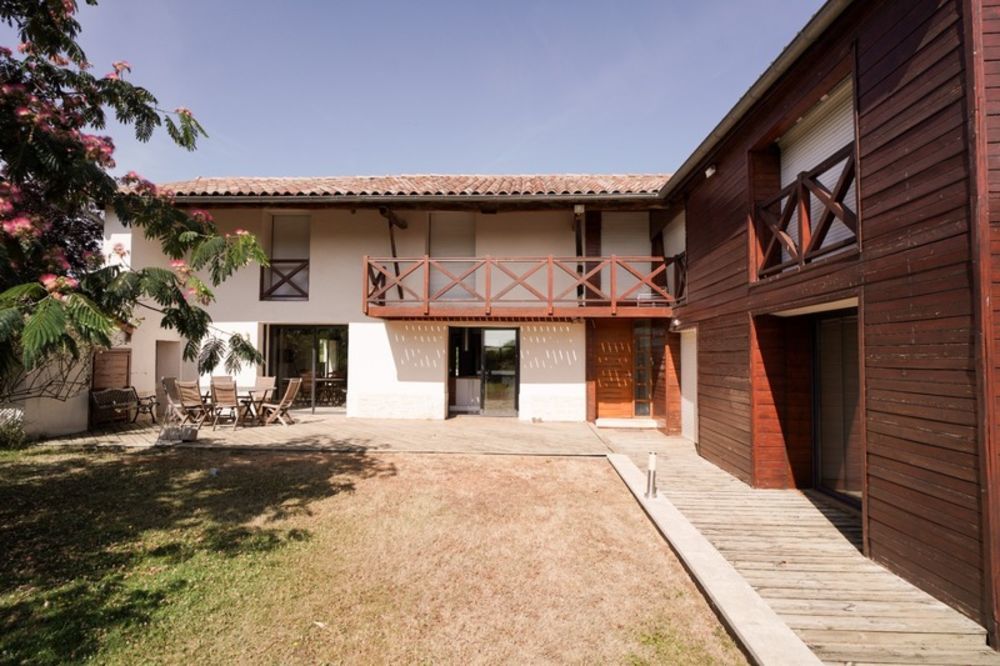 � vendre  Propri�t�/ch�teau Ch�tillon-sur-Chalaronne (01400)