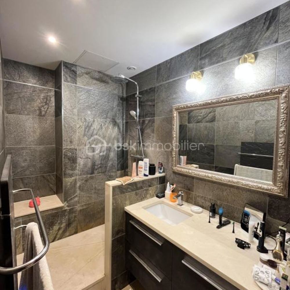 � vendre  Appartement Versailles (78000)