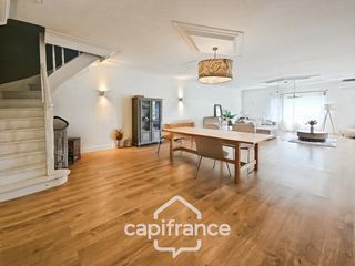  Maison � vendre 9 pi�ces 300 m�