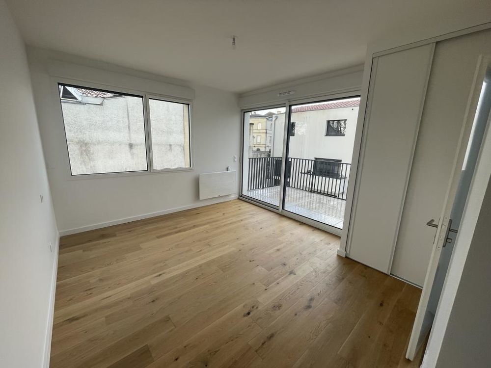 � vendre  Appartement Bordeaux (33000)