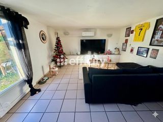  Maison � vendre 11 pi�ces 201 m�