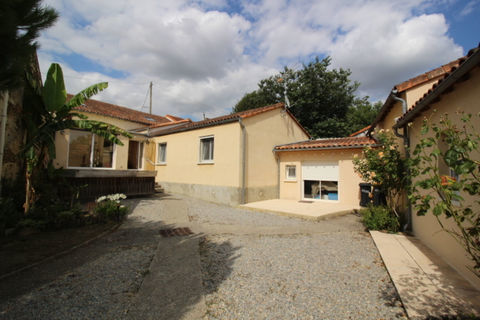   Maison Saint Genest D Ambiere 9 pi�ce(s) 150.70 m2 Maison - 9 pi�ce(s) - 150 m�