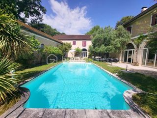  Maison � vendre 10 pi�ces 400 m�