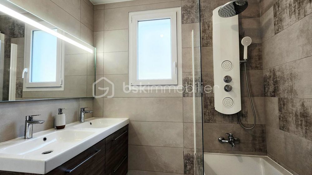 � vendre  Maison Gex (01170)