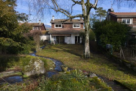   Maison � r�nover - 5 pi�ces VERSONNEX (01) sur terrain de 700 m� Maison - 5 pi�ce(s) - 115 m�