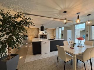  Maison � vendre 7 pi�ces 160 m�