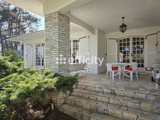  Maison � vendre 8 pi�ces 194 m�