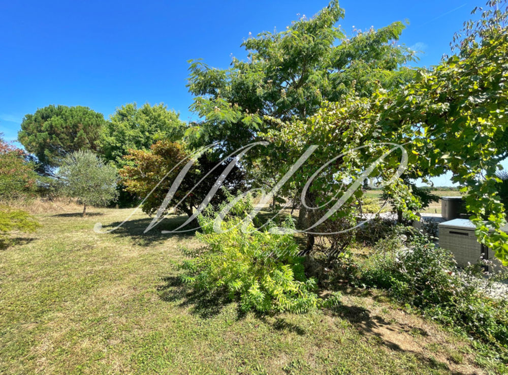 � vendre  Maison Bonneville-et-Saint-Avit-de-Fumadi�res (24230)