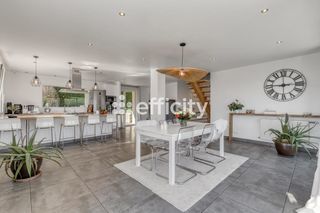  Maison � vendre 6 pi�ces 188 m�