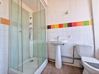  Immeuble � vendre 5 pi�ces 72 m�