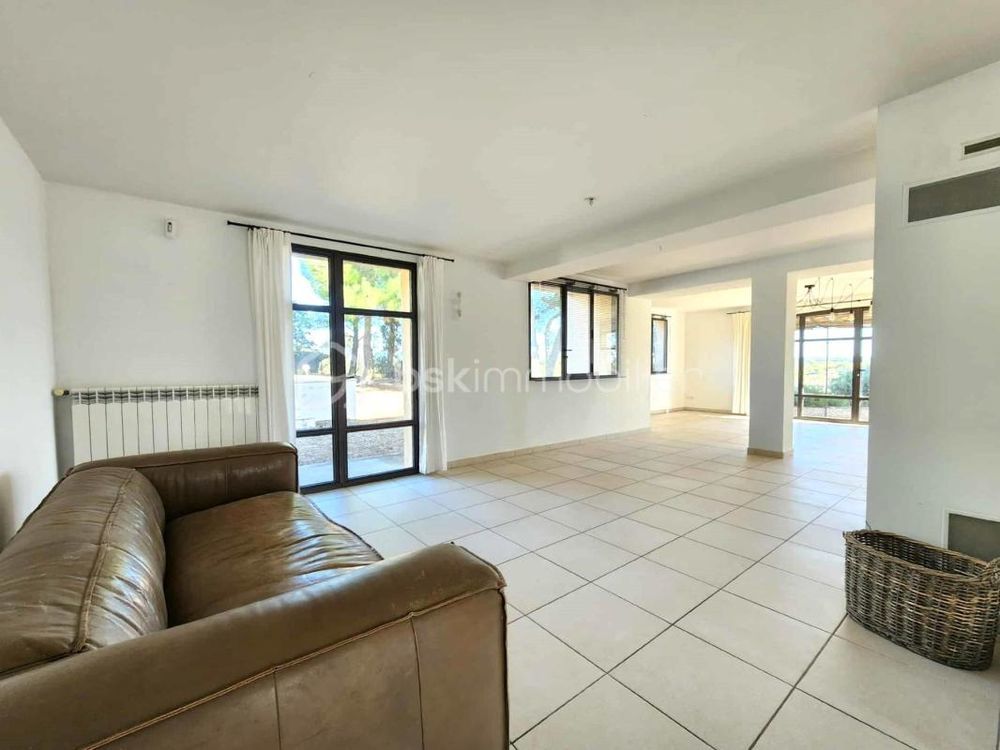 � vendre  Villa P�zenas (34120)