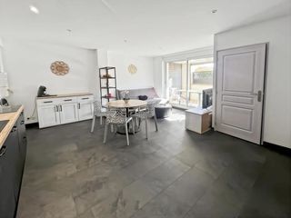  Appartement � vendre 8 pi�ces 180 m�