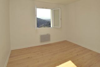  Appartement � louer 3 pi�ces 75 m�