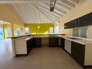  Maison � vendre 5 pi�ces 170 m�