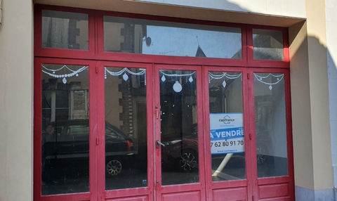   Dpt Yonne (89), � vendre BLENEAU  Garage 90m2 avec maison � r�nover 6 pi�ces 130m2 Maison - 6 pi�ce(s) - 130 m�