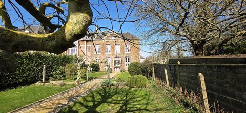   ? �l�gance et Potentiel : Maison Bourgeoise au C�ur de Saint-Hilaire-du-Harcou�t Propri�t�/ch�teau - 5 pi�ce(s) - 112 m�