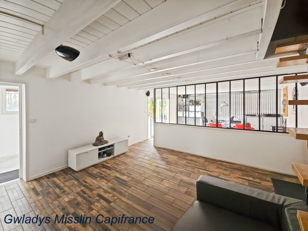 � vendre  Propri�t�/ch�teau Eysines (33320)